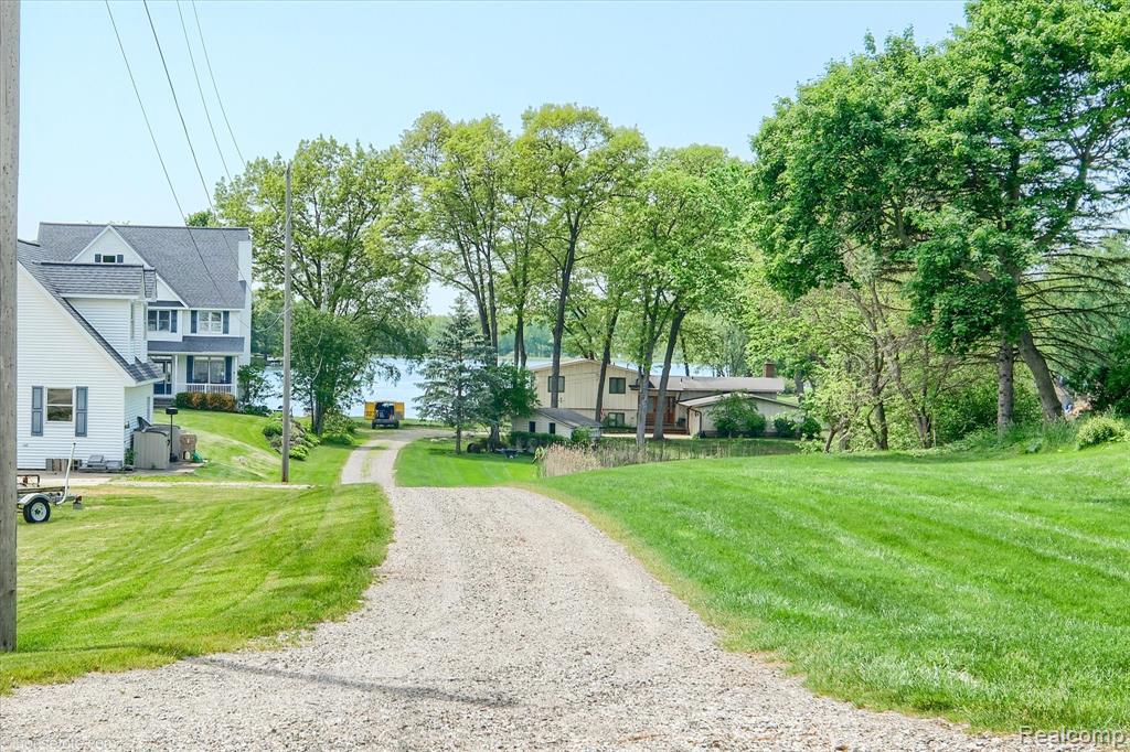 3395 Sandy Shore Drive, Metamora, MI 48455 — Photo 4