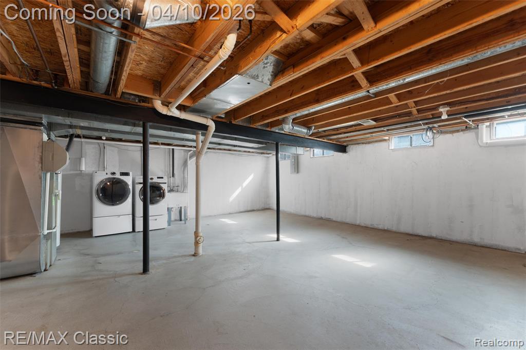 44640 Yorkshire Drive, Novi, MI — Photo 32