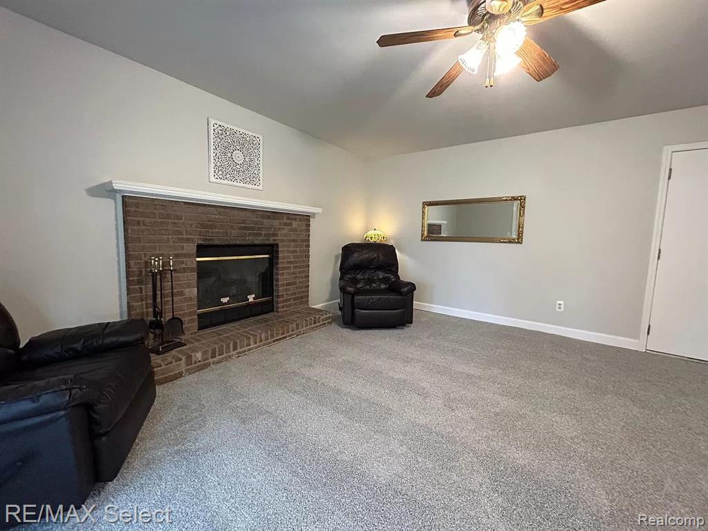 1294 WARNER CREEK Drive, Saline, MI 48176 — Photo 5