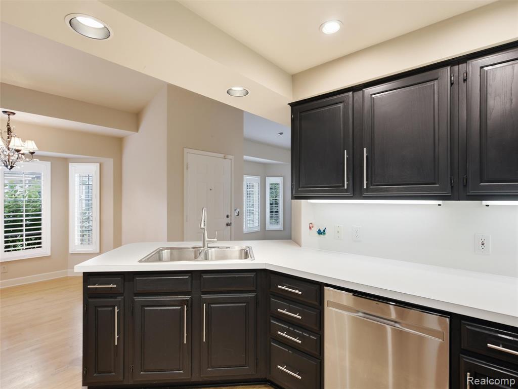 6346 Squire Lake Drive, Flushing, MI 48433 — Photo 6