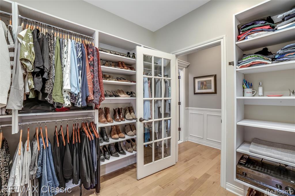 18438 Clairmont Circle E, Northville, MI 48168 — Photo 35