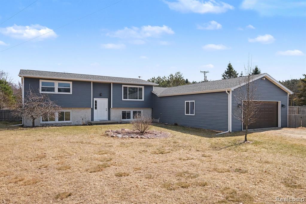 5912 Falkenbury Road, North Branch, MI 48461 — Photo 4