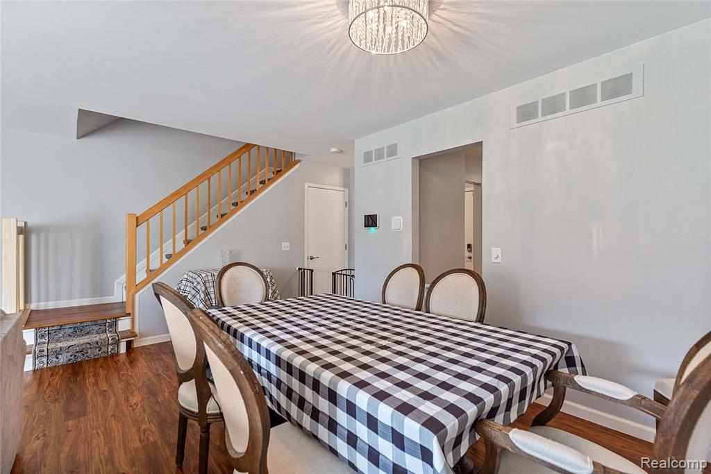 587 Tennyson, Rochester Hills, MI 48307 — Photo 11