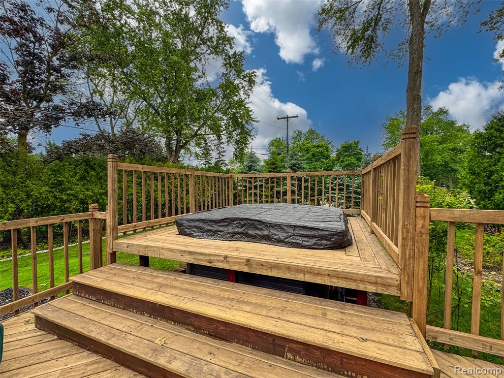 100 Overhill Road, Bloomfield Hills, MI 48301 — Photo 37