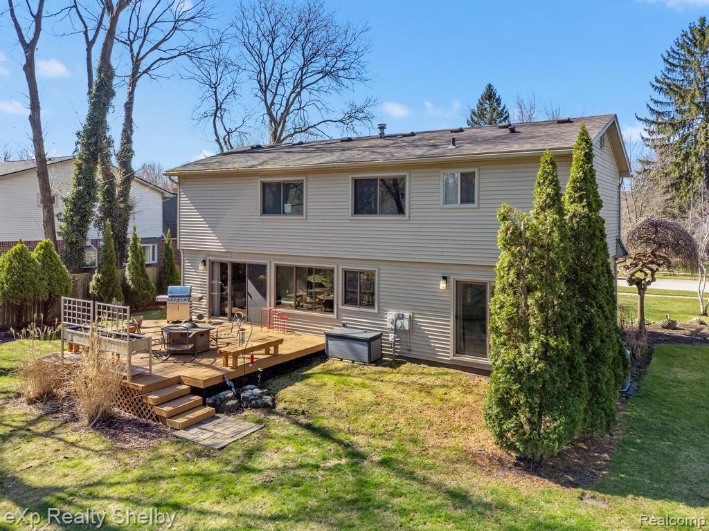 691 BARCLAY Drive, Troy, MI 48085 — Photo 62