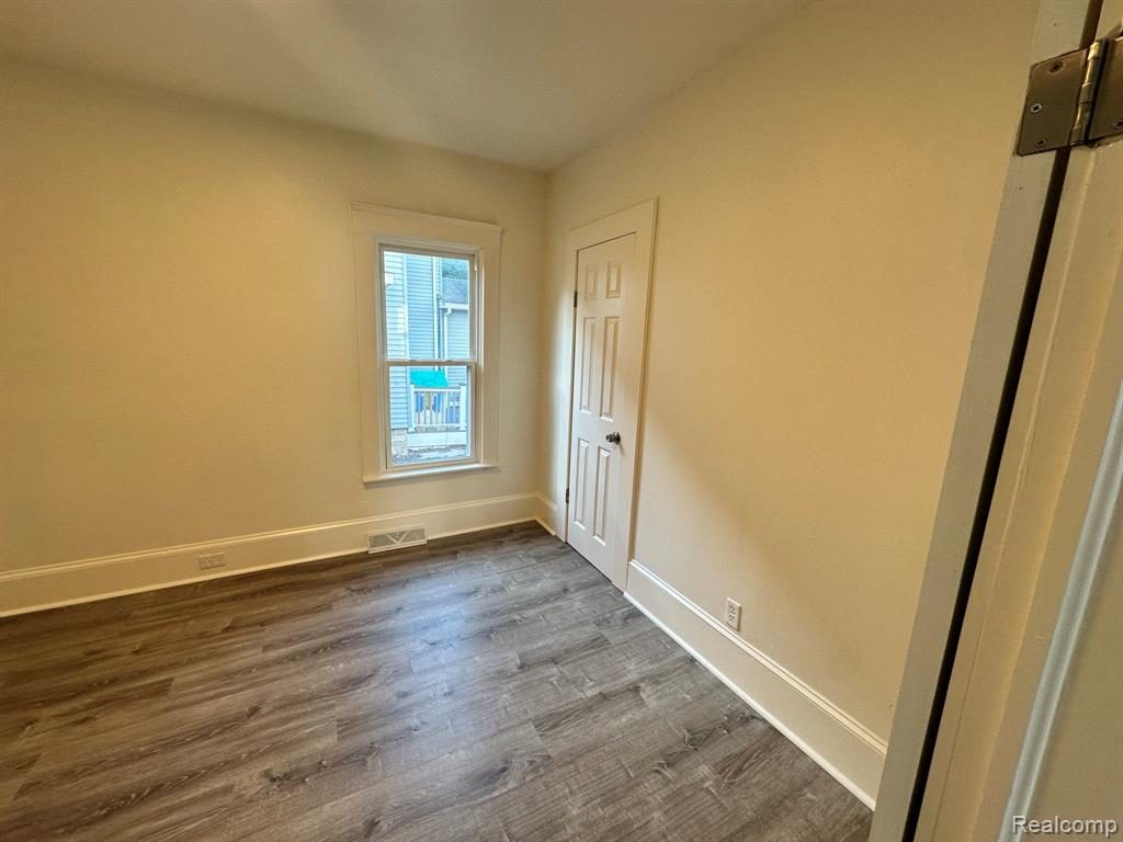 902 W Washington Avenue, Jackson, MI 49203 — Photo 14