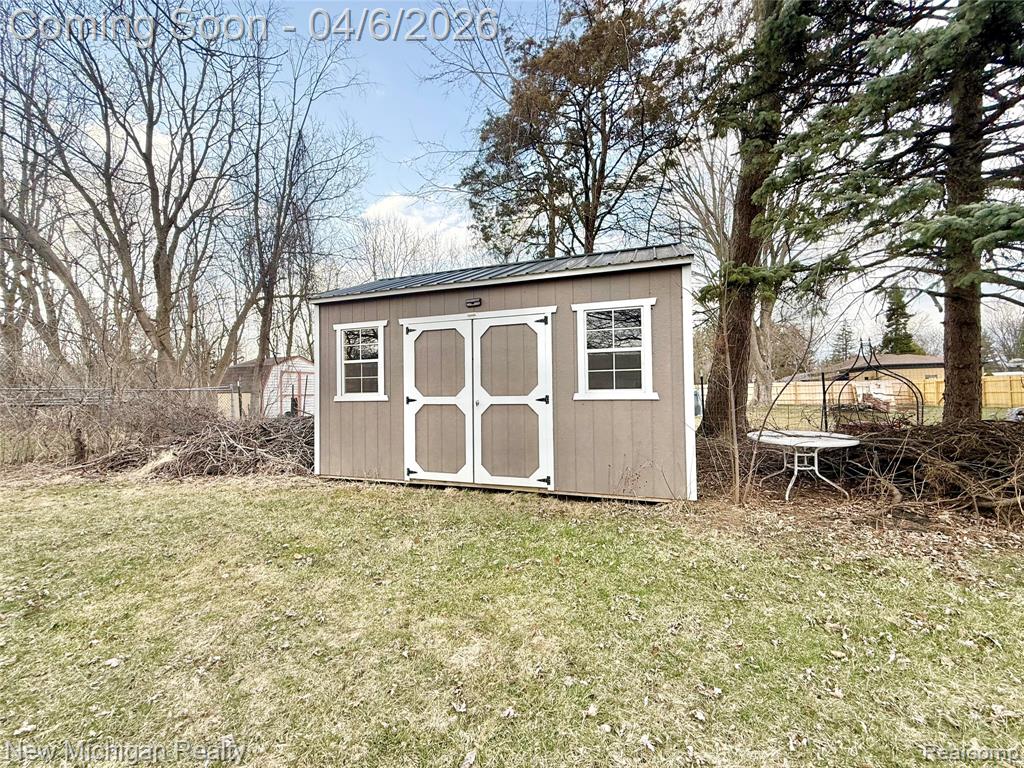 1224 W Bristol Road, Flint, MI 48507 — Photo 28