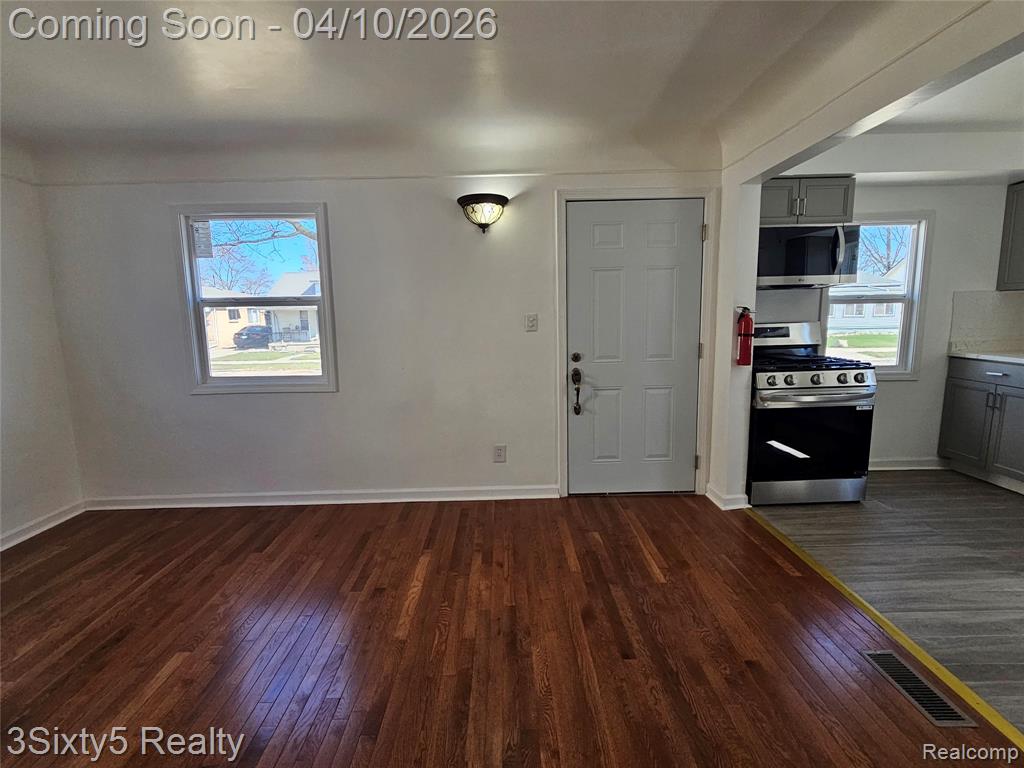 1843 Arlington Avenue, Lincoln Park, MI 48146 — Photo 8