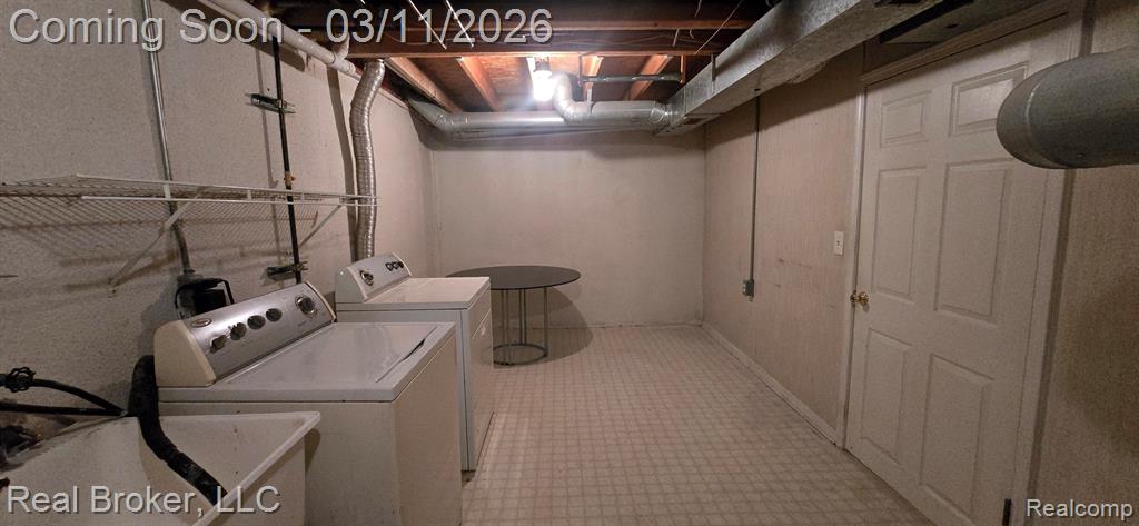 7680 Rivergate Drive, Westland, MI — Photo 15