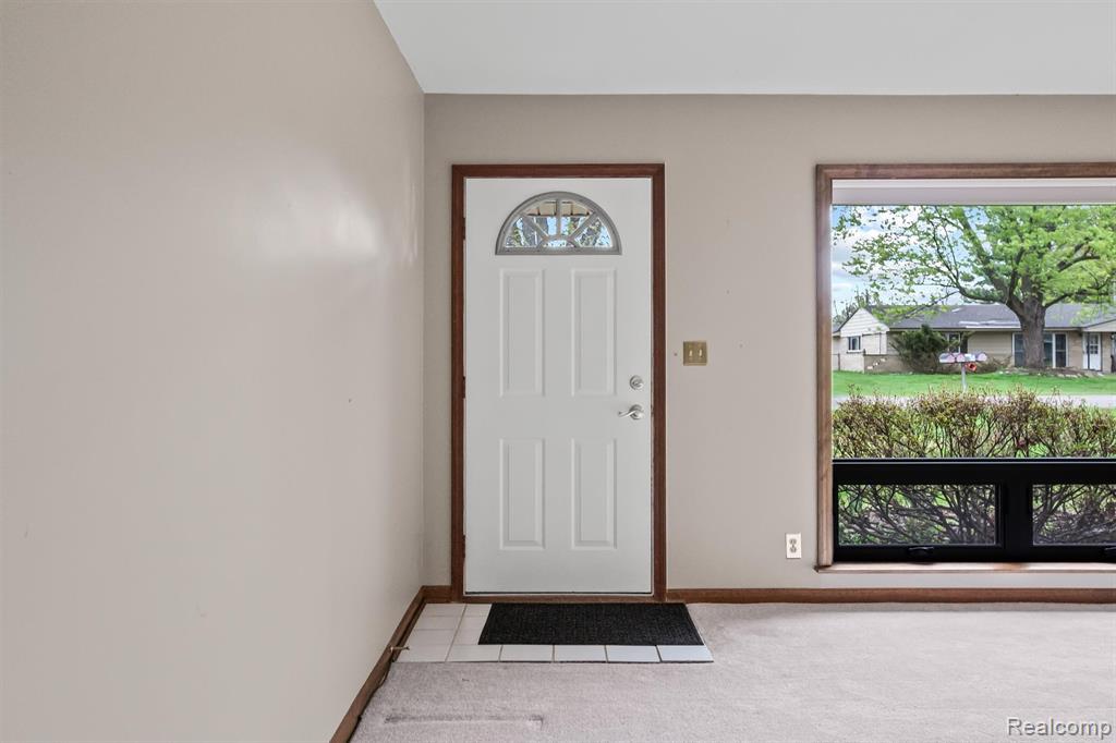 2475 Lafay Drive, West Bloomfield, MI 48324 — Photo 6