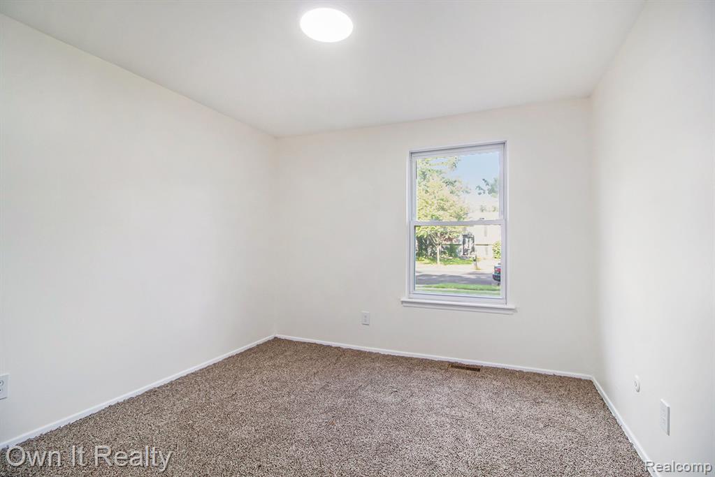 2188 HEMLOCK Drive, Ann Arbor, MI 48108 — Photo 18