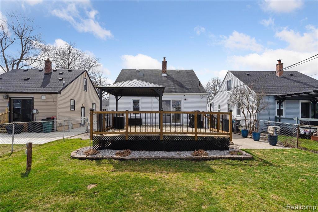 448 HIGHLAND Avenue, Clawson, MI — Photo 27