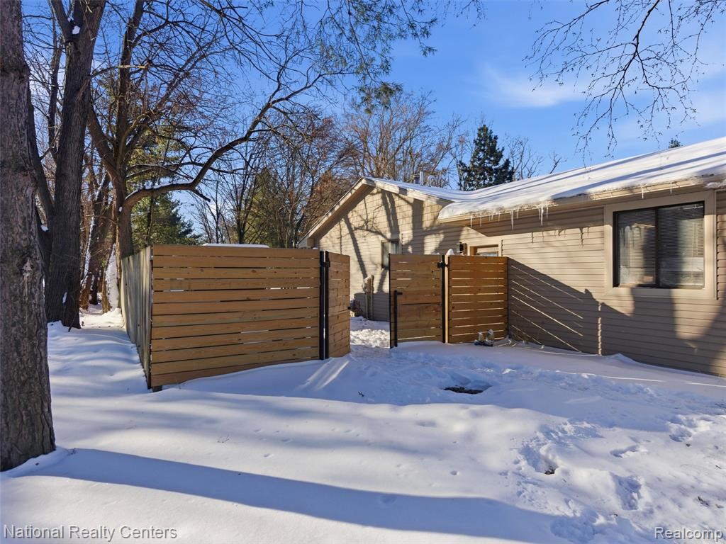 5470 Jamestown Road, Utica, MI 48317 — Photo 37