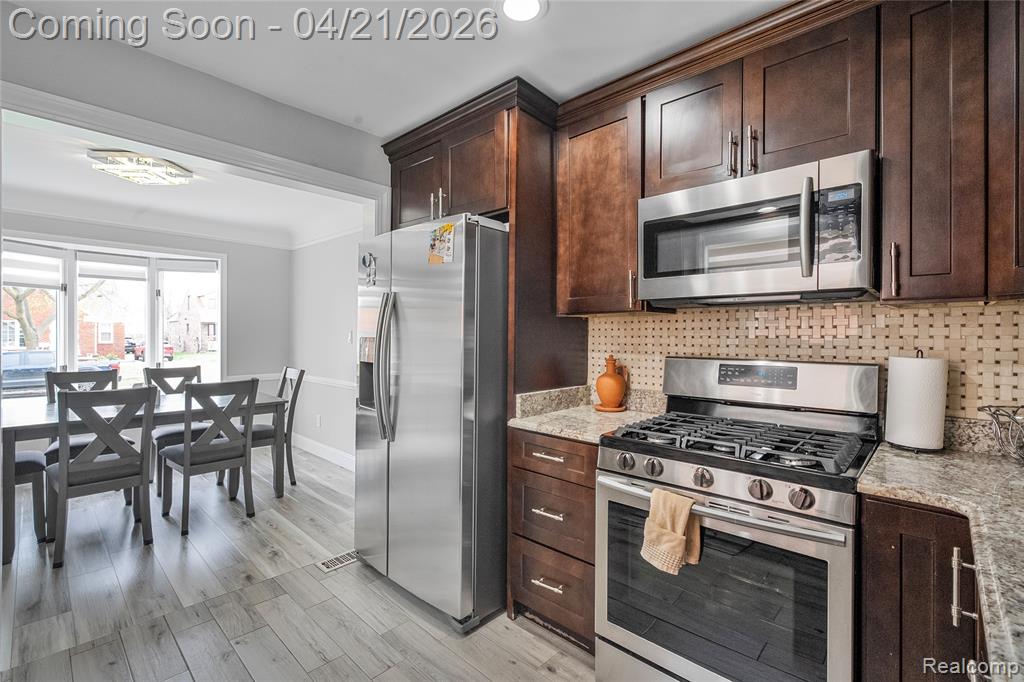 611 Highview Street, Dearborn, MI 48128 — Photo 13