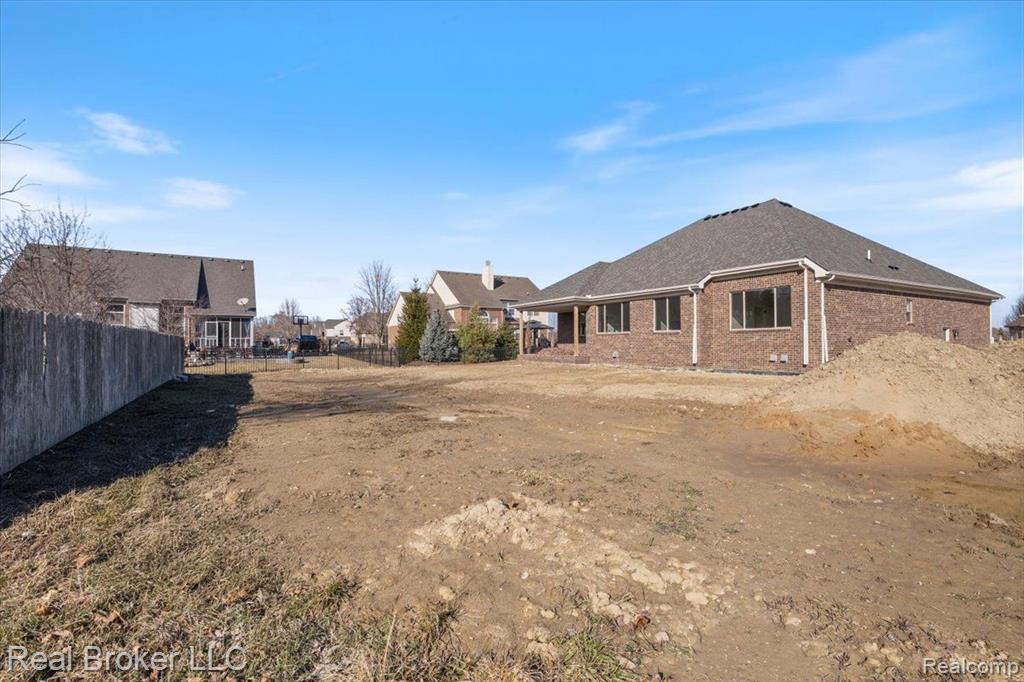 53983 STONYFORD Drive, New Baltimore, MI 48047 — Photo 11
