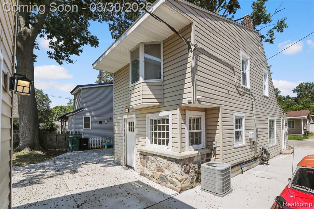 3051 Elmwood Drive, Fort Gratiot, MI 48059 — Photo 3