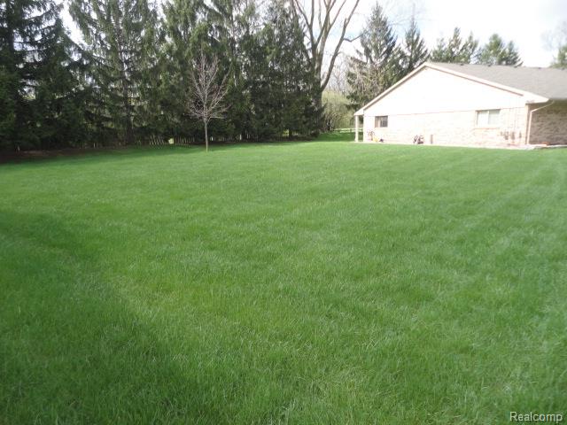 16034 Holz Drive, 16, Southgate, MI 48195 — Photo 17
