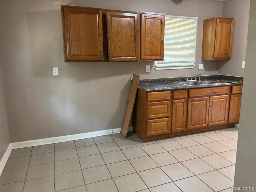 6303 Duncan Street, Taylor, MI 48180 — Photo 2