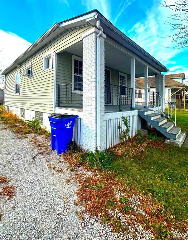 4443 MARYLAND Street, Detroit, MI 48224 — Photo 2