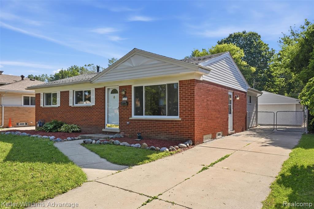 9883 William Street, Taylor, MI 48180 — Photo 2