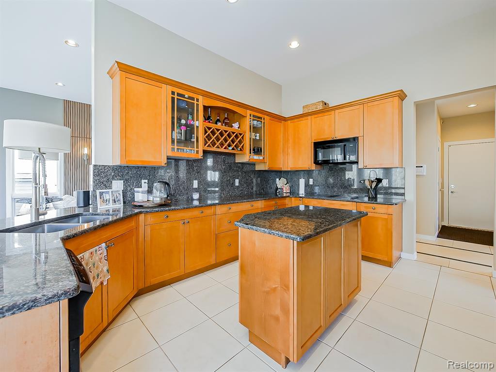 6310 Branford Drive, West Bloomfield, MI — Photo 19