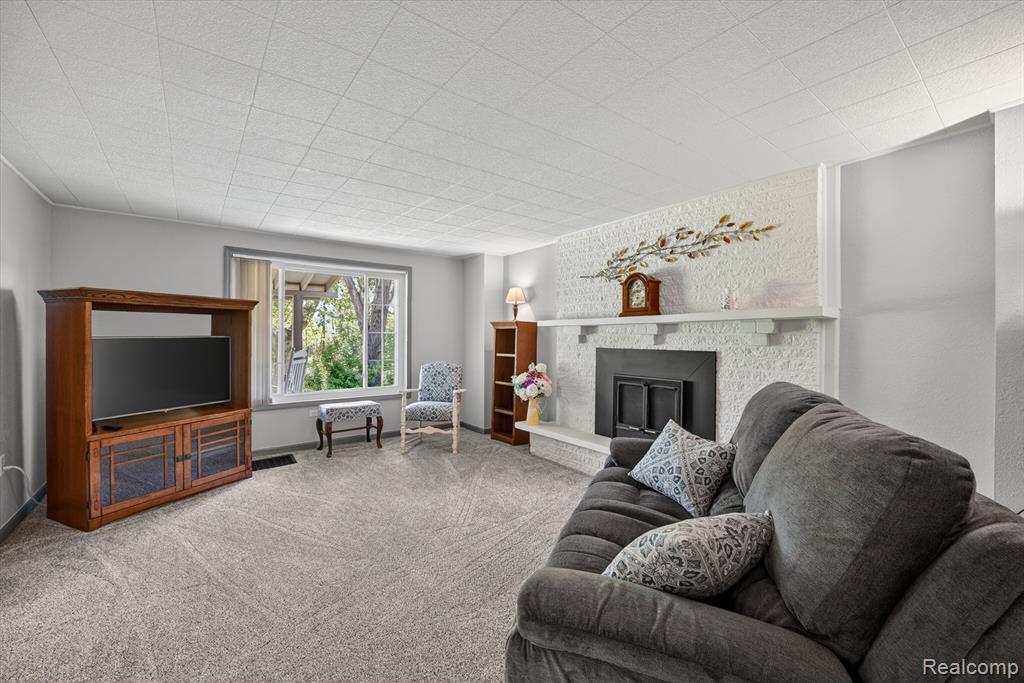 10520 North Dixie, South Rockwood, MI — Photo 7