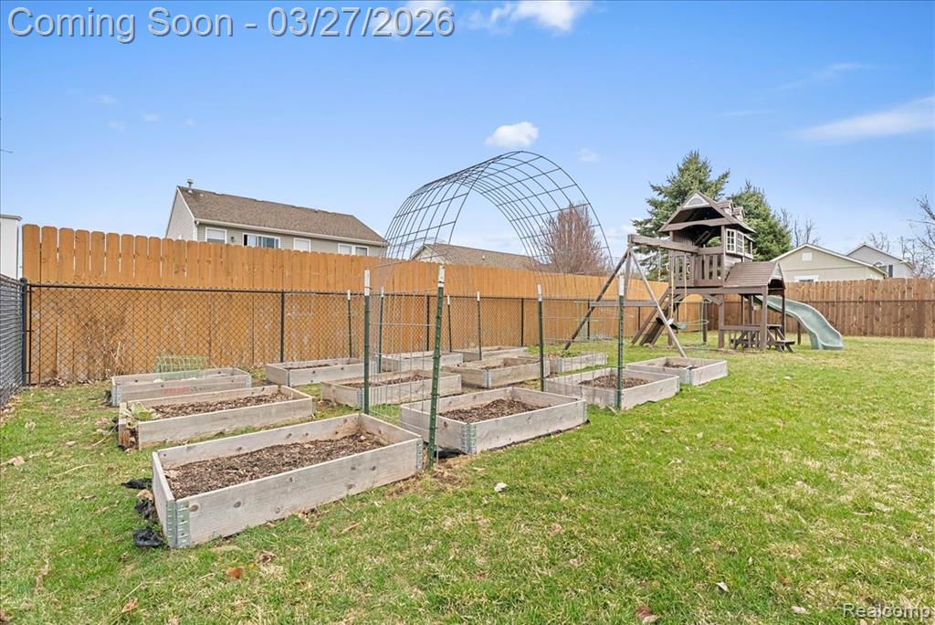 3463 Amber Oaks Drive, Howell, MI 48855 — Photo 31