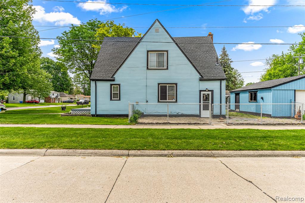 8329 Lenore Street, Dearborn Heights, MI 48127 — Photo 26