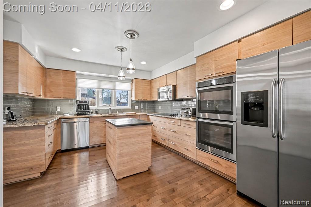 5950 Pinetree Drive, West Bloomfield, MI — Photo 12