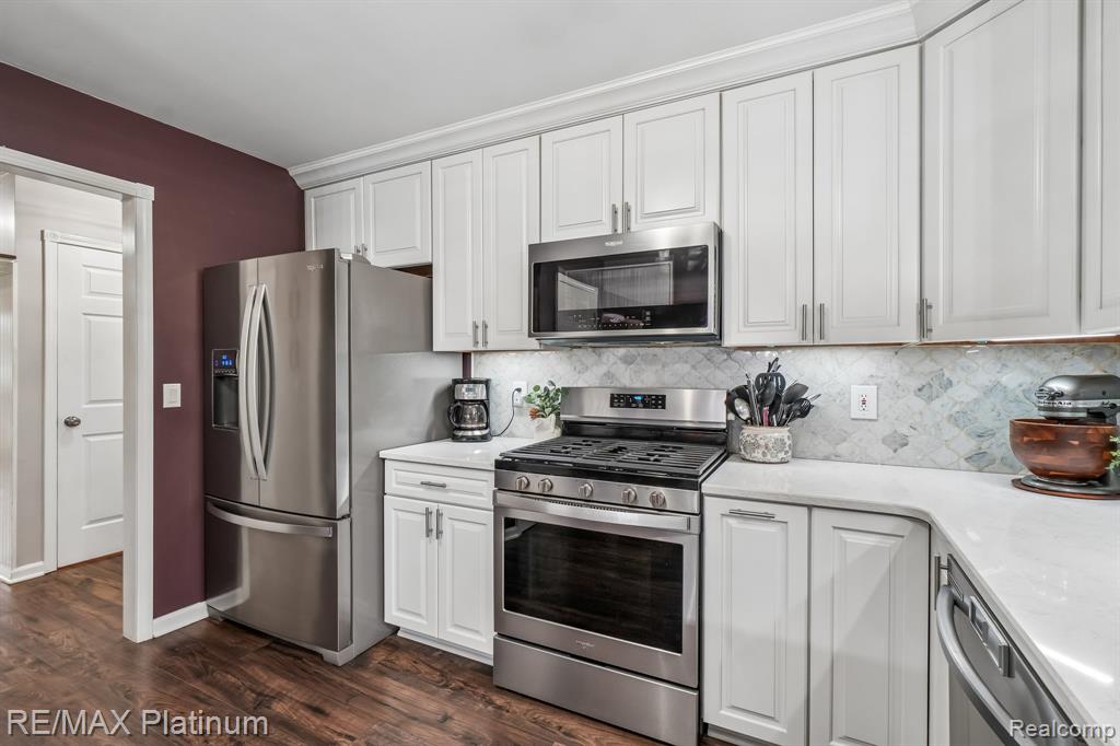2353 Chestnut Bend, Howell, MI 48855 — Photo 4