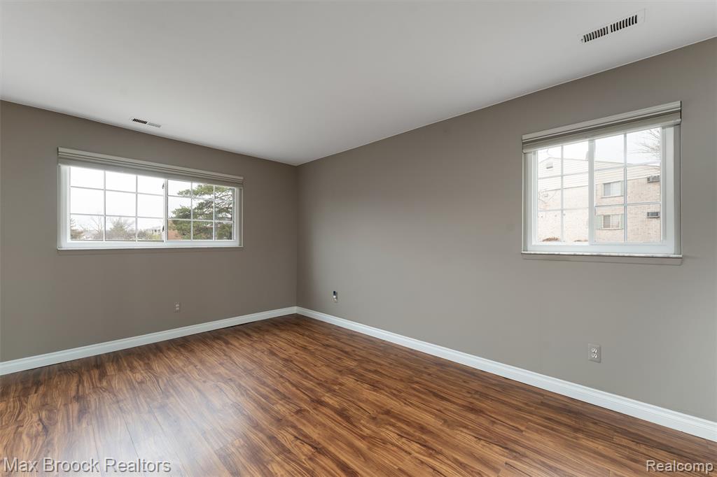 420 Baldwin Avenue, 84, Rochester, MI 48307 — Photo 16