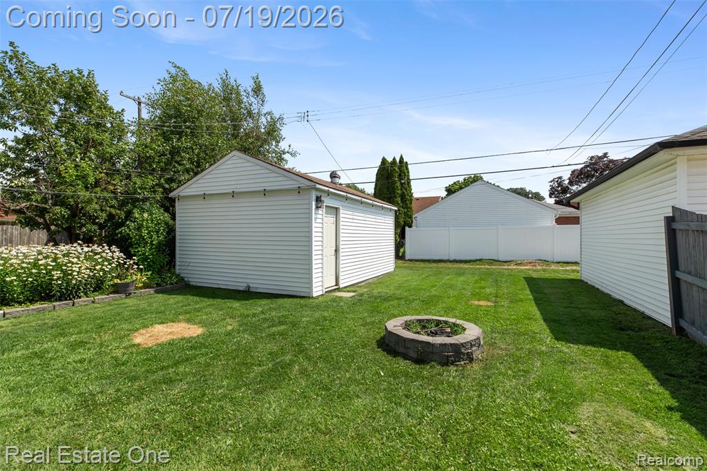 483 Kings Highway, Wyandotte, MI 48192 — Photo 24