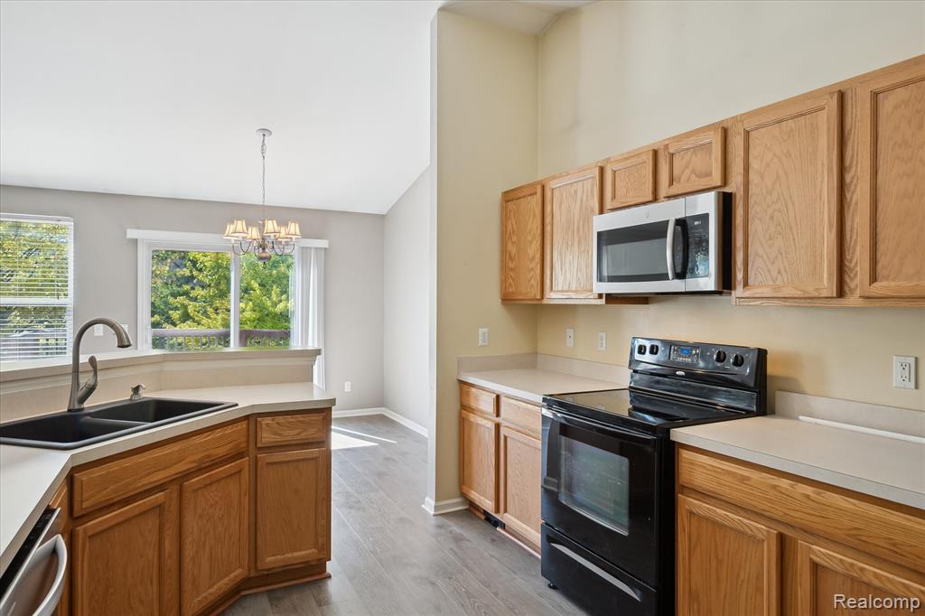 7160 Warwick Drive, Ypsilanti, MI 48197 — Photo 26