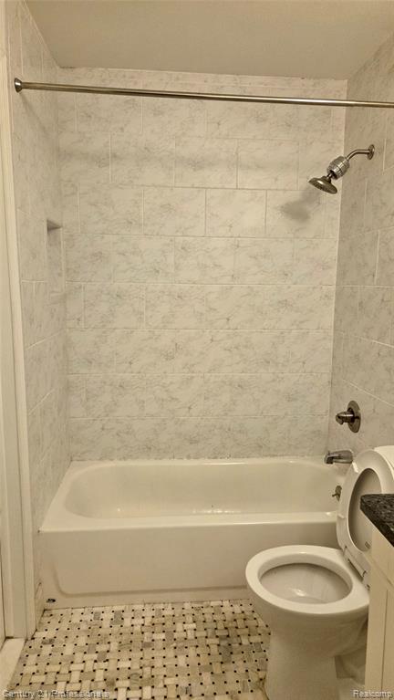 5720 Beauchamp, West Bloomfield, MI — Photo 34