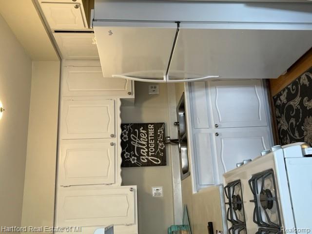 50046 Helfer Boulevard, Wixom, MI 48393 — Photo 11