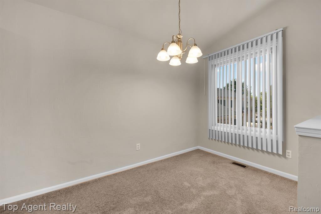 44643 CONNECTICUT Court, Clinton Twp, MI 48038 — Photo 6