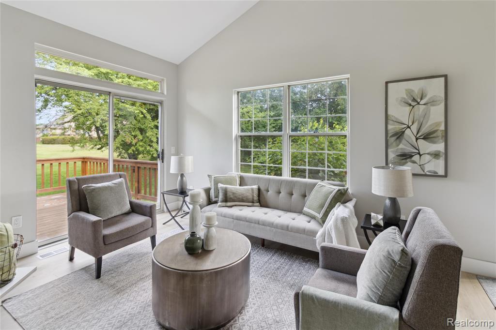 41683 Juniper Circle, Novi, MI 48377 — Photo 3