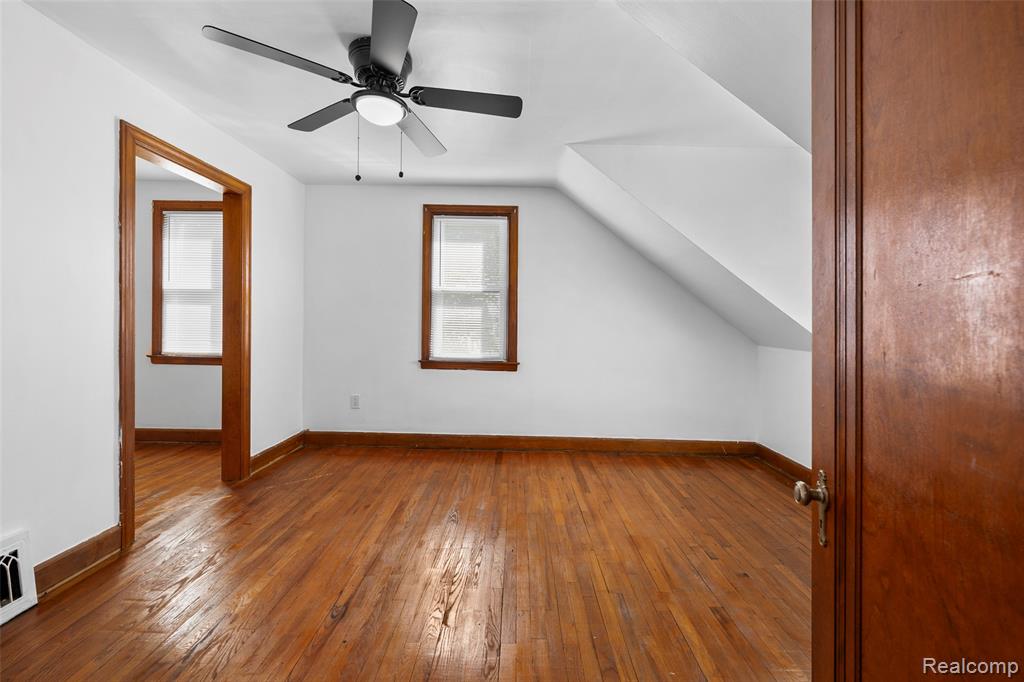 1629 E Elza Avenue, Hazel Park, MI 48030 — Photo 24
