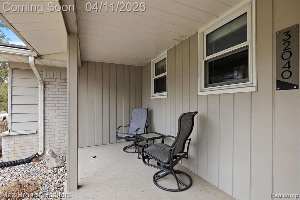 32040 Coronet Drive, Farmington Hills, MI, 48334