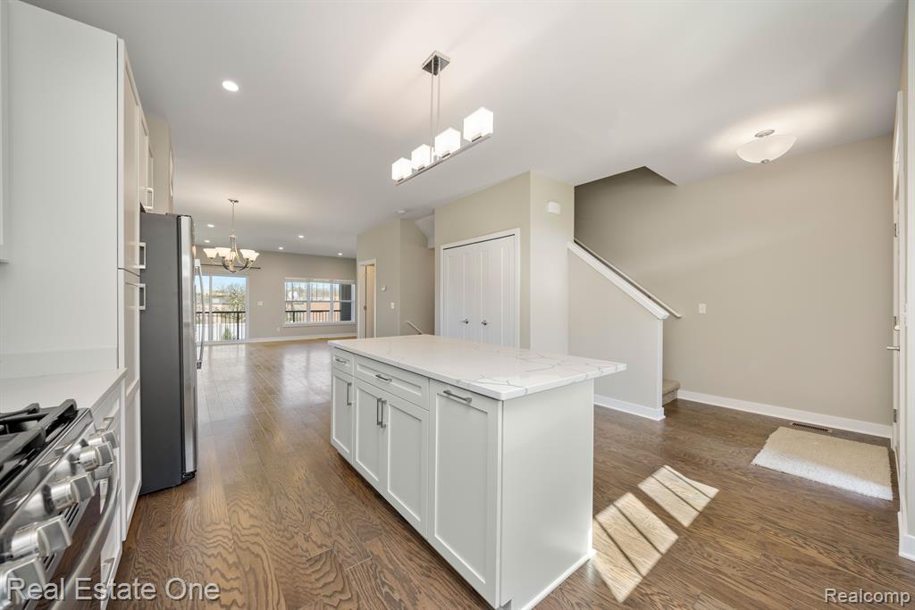 41604 ORIANNA Lane, Novi, MI — Photo 8