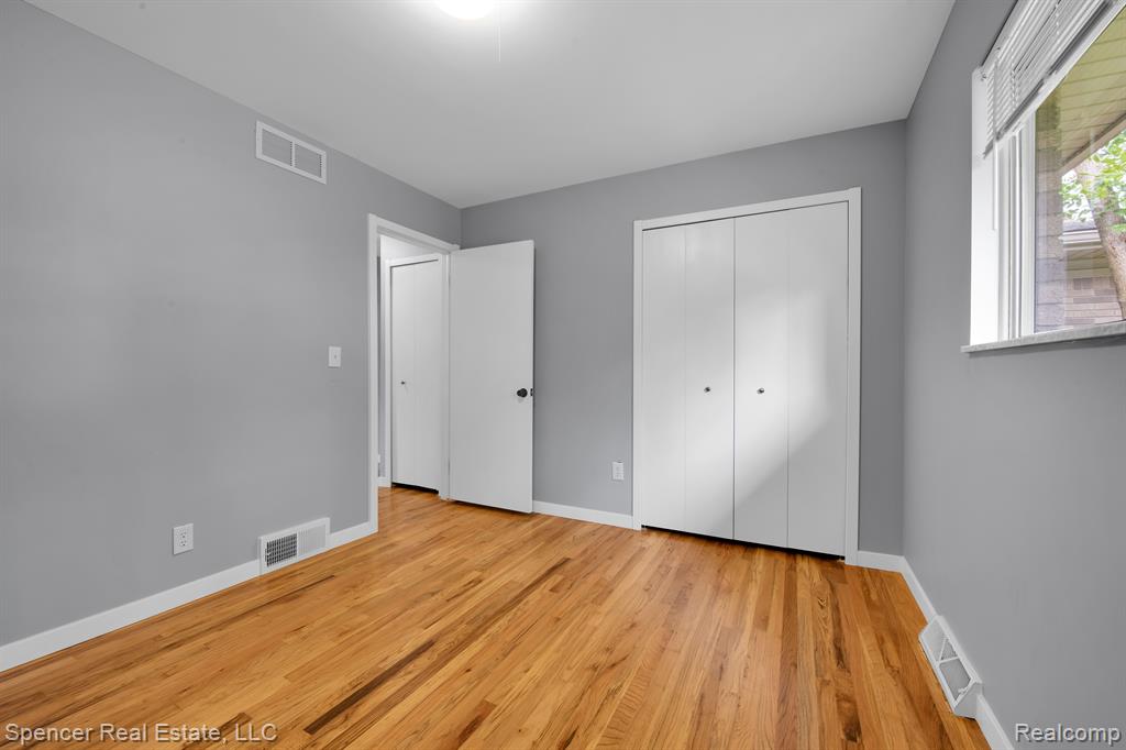 6280 Walker Drive, Troy, MI 48085 — Photo 27