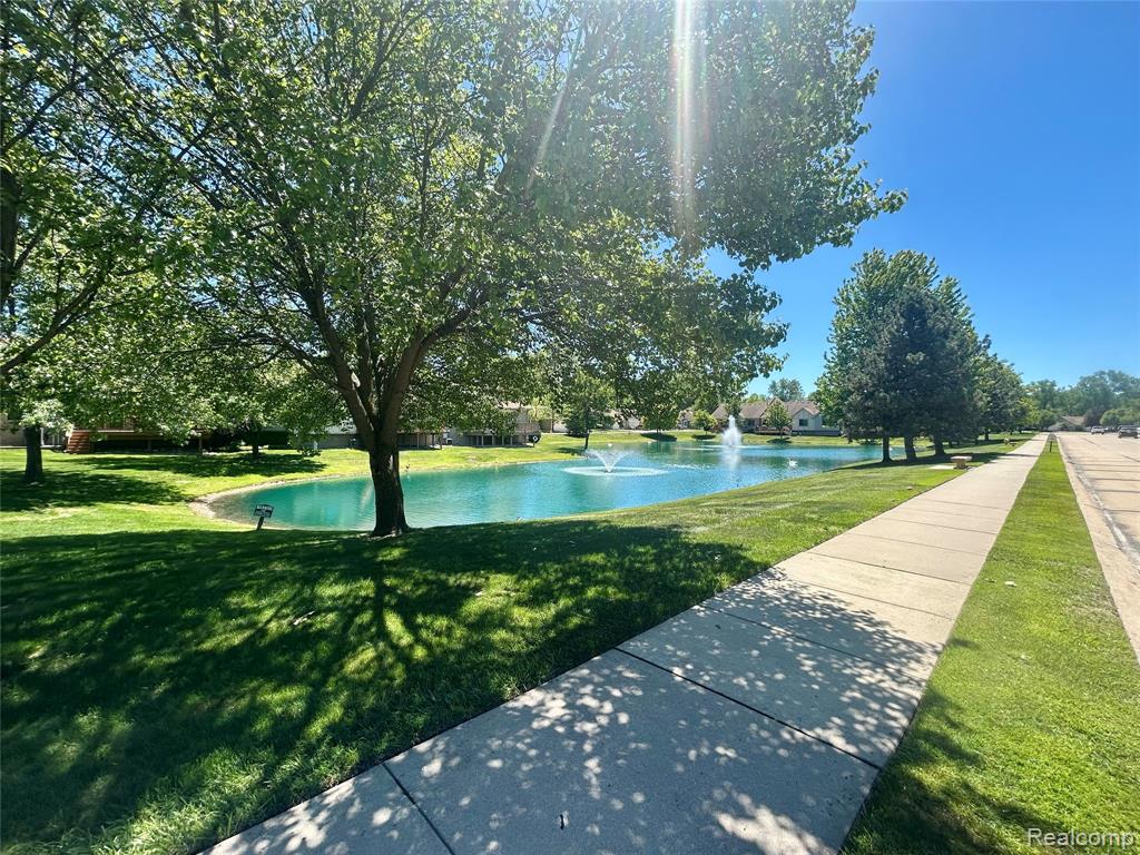 50829 Raintree Circle, New Baltimore, MI 48047 — Photo 25