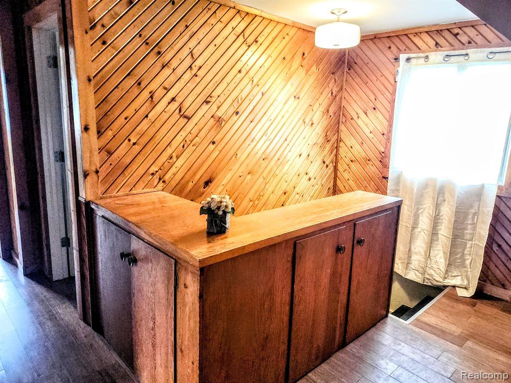 4010 RED ARROW Road, Flint, MI 48507 — Photo 17