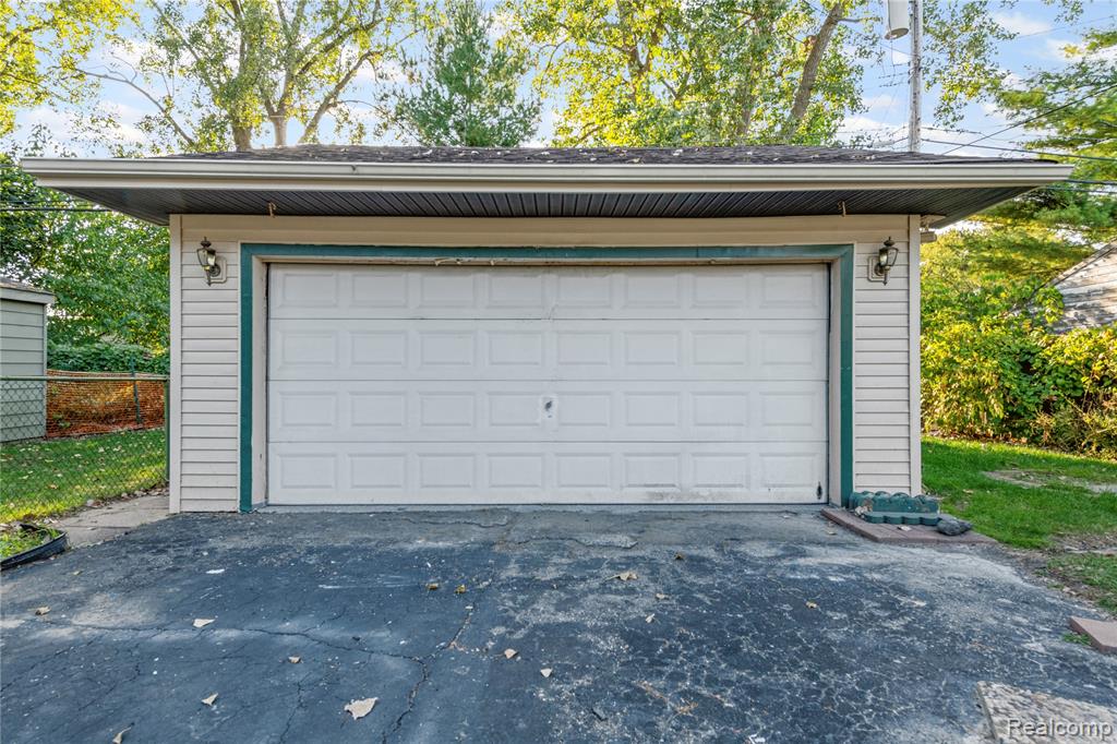 4484 Howe Road, Wayne, MI 48184 — Photo 25