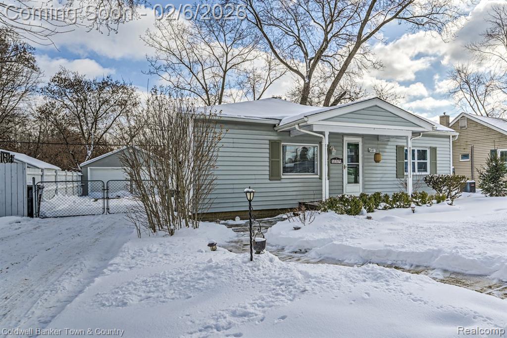 539 Fowler Street, Howell, MI 48843 — front exterior