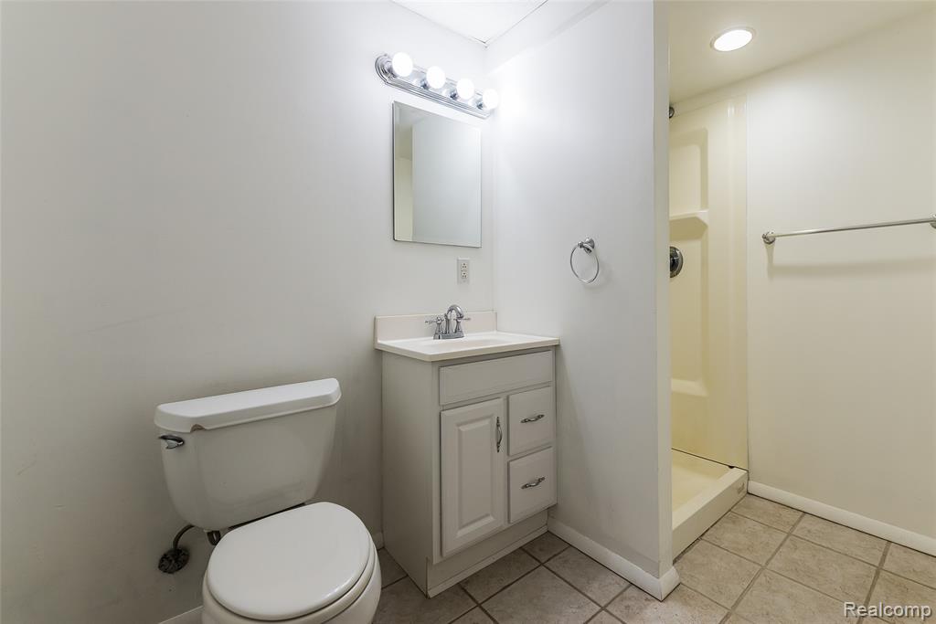 44877 Erin Drive, Plymouth, MI 48170 — Photo 30