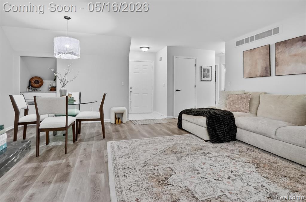 714 S Milford Road, Milford, MI 48381 — Photo 8
