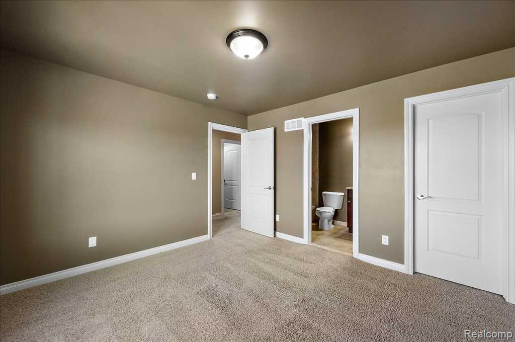 2885 Ambleside Court, Rochester, MI 48306 — Photo 42