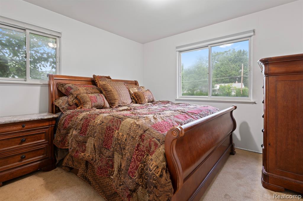 4436 Carmanwood Drive, Flint, MI 48507 — Photo 14