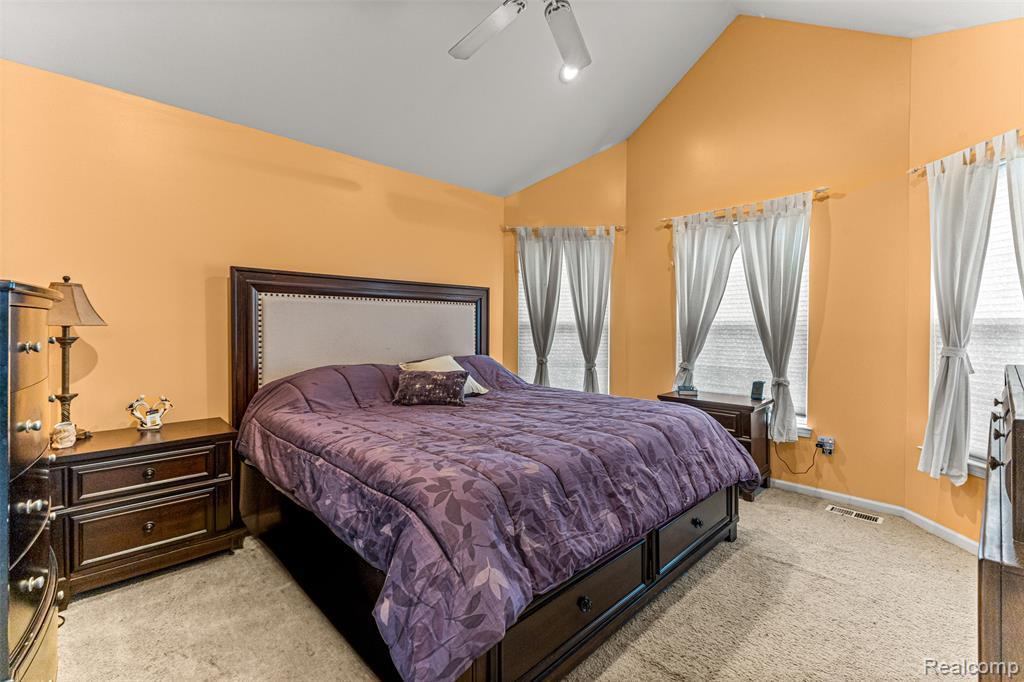 524 Orchard Street, Wyandotte, MI 48192 — Photo 20